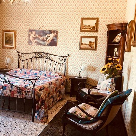 Appartamento Di Giuseppe Sonnino Екстериор снимка
